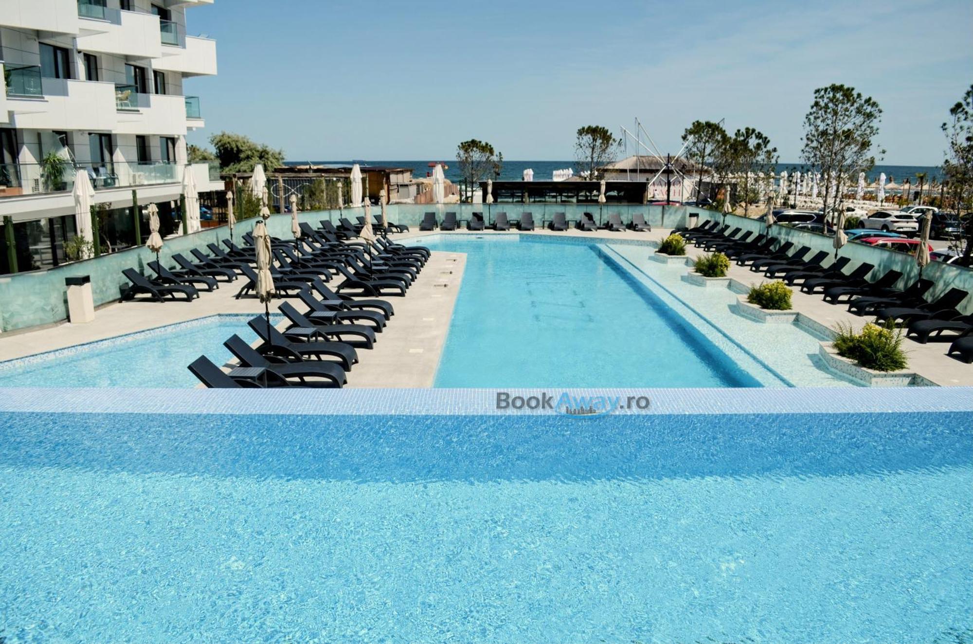 Arrogance Queen Studio - Infinity Pool & Spa Năvodari Exterior foto